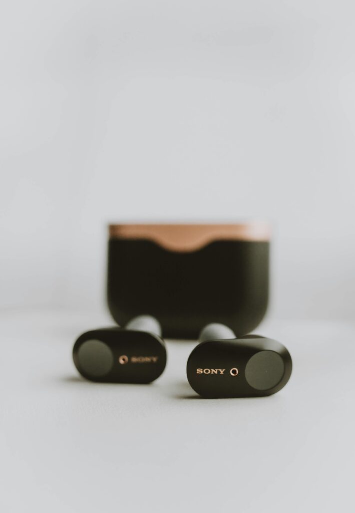 The Best Earbuds for Crystal-Clear Sound and Long-Lasting Comfort ear buds1